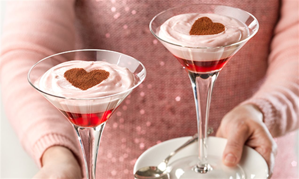 Copa de fresa y yogurt de San Valentín