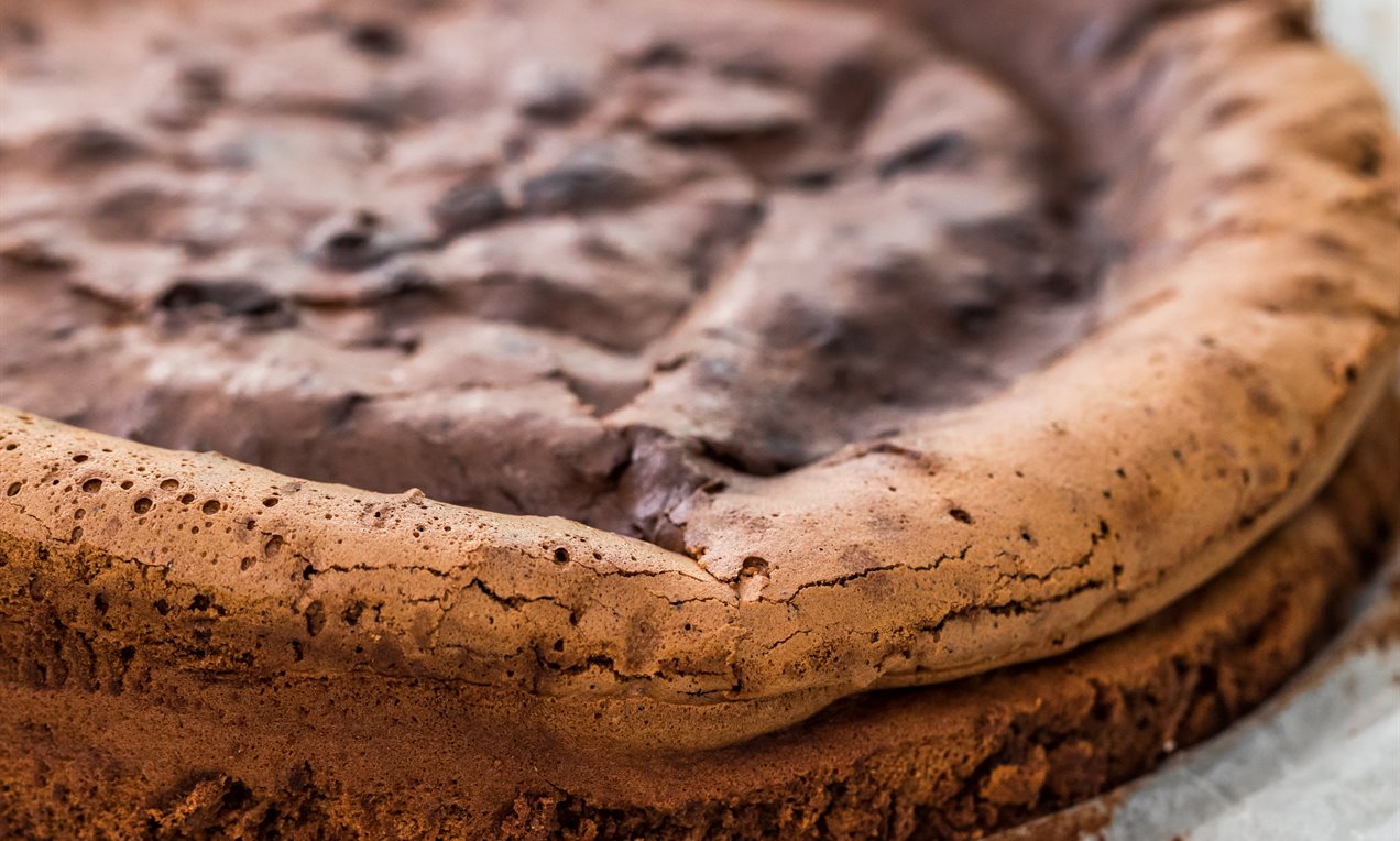 Bizcocho de chocolate sin harina (versión varillas eléctricas)