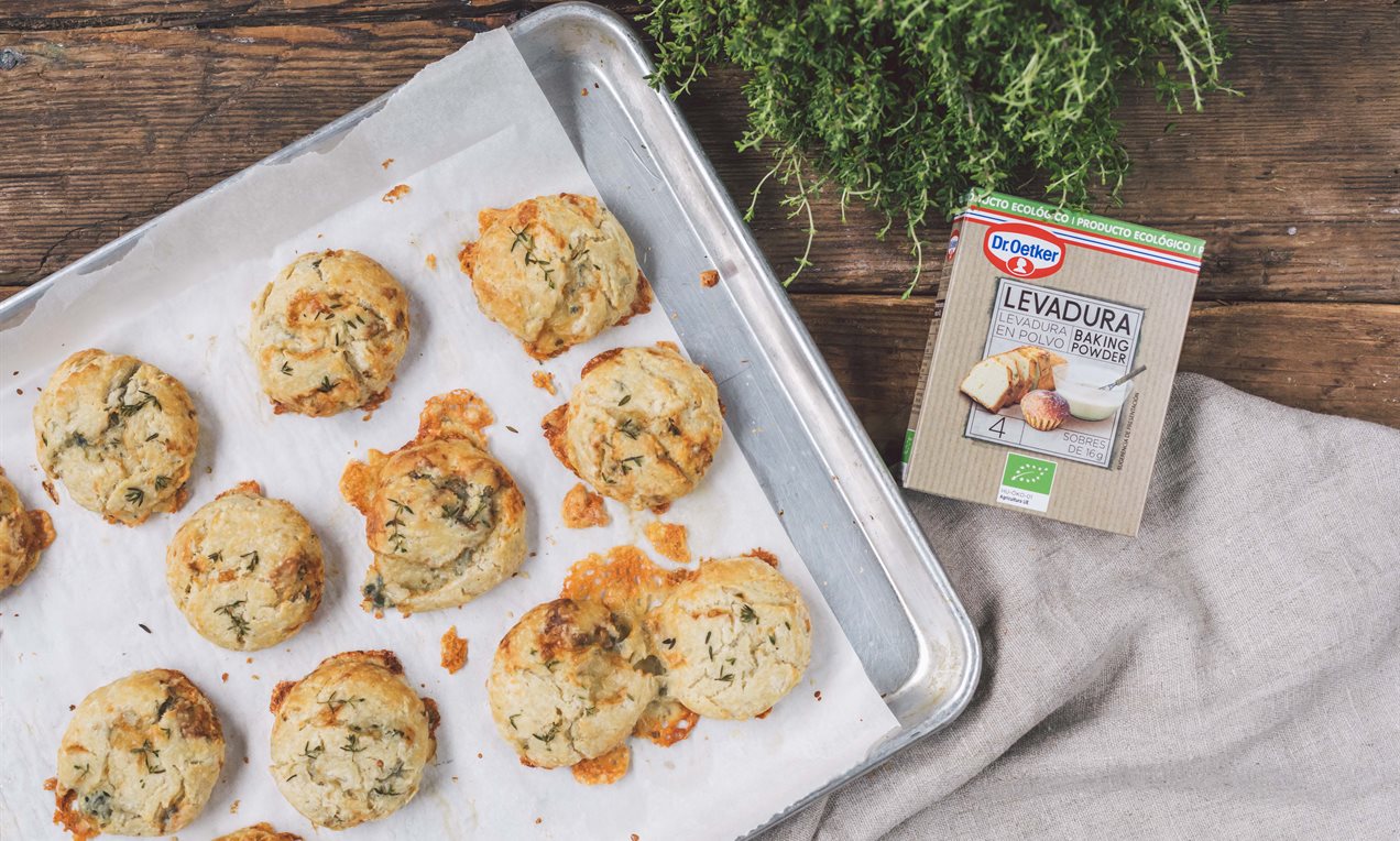 Scones de tomillo y queso gorgonzola